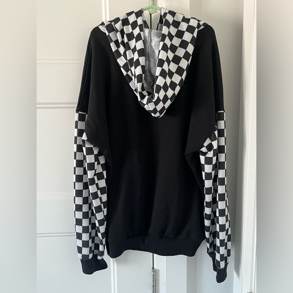 Shein- Girls Black and White Checkered Hoodie - Picture 3 of 3